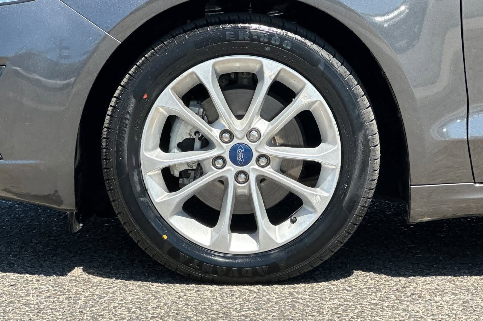 Certified 2019 Ford Fusion SE FWD image 26