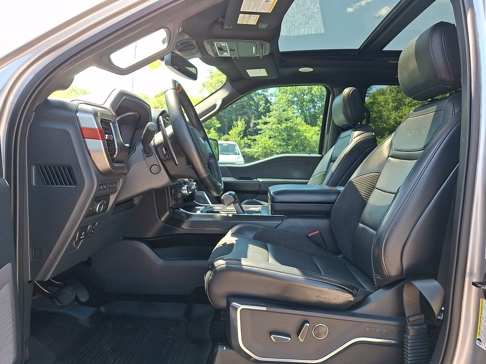 Certified 2022 Ford F150 Raptor w/ Equipment Group 801A High AWD/4WD image 14