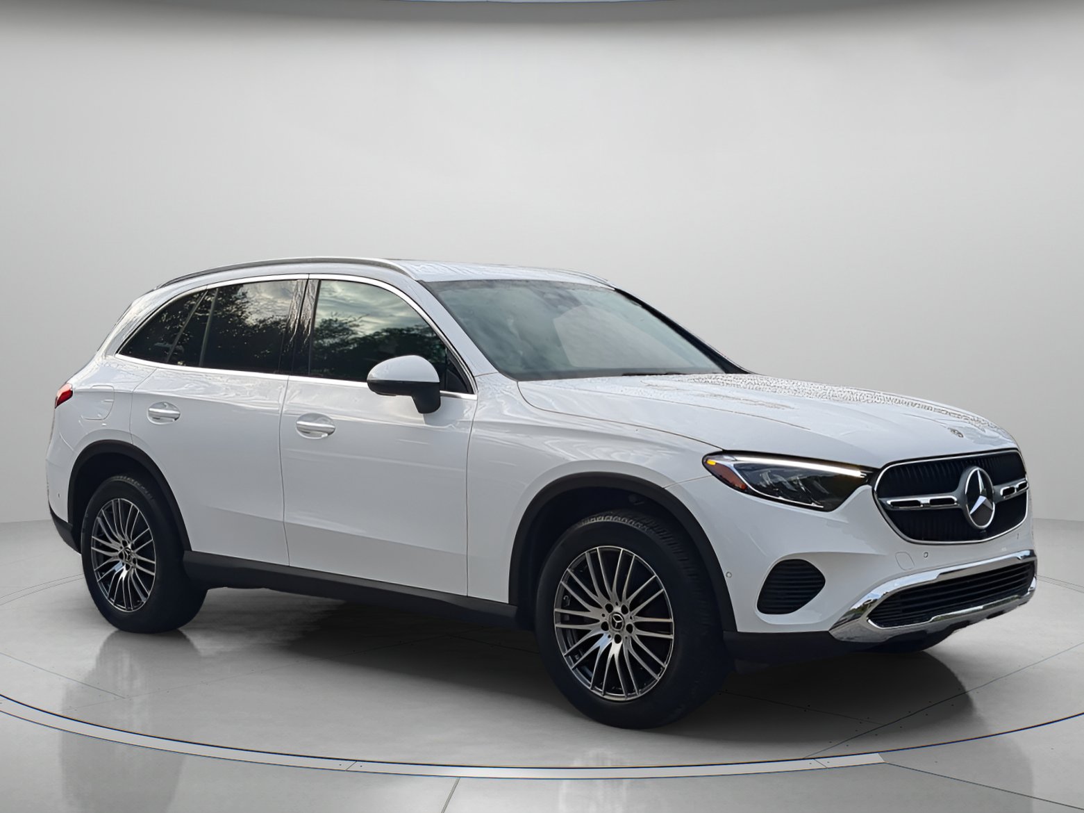 Used 2025 Mercedes-Benz GLC 300 image 38