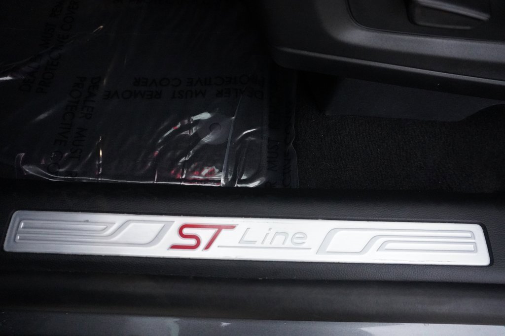 Certified 2025 Ford Explorer ST-Line w/ Premium Package image 36