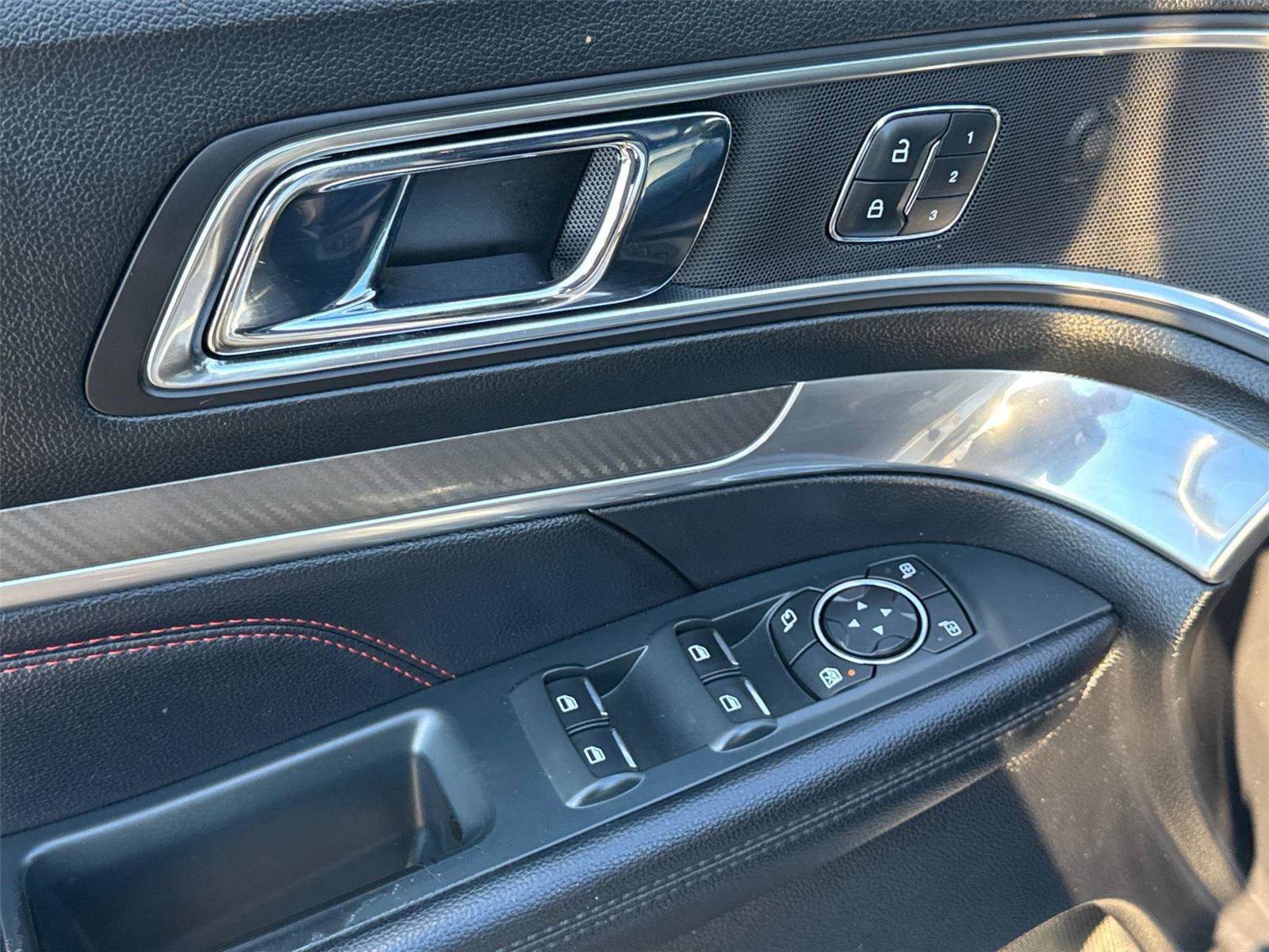 Certified 2019 Ford Explorer Sport image 30