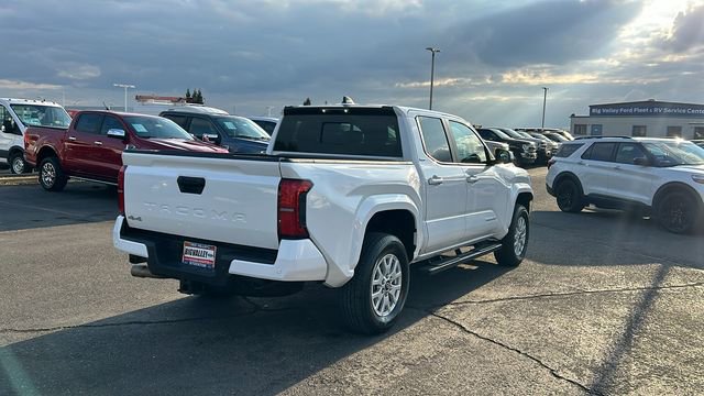 Used 2024 Toyota Tacoma SR5 image 3