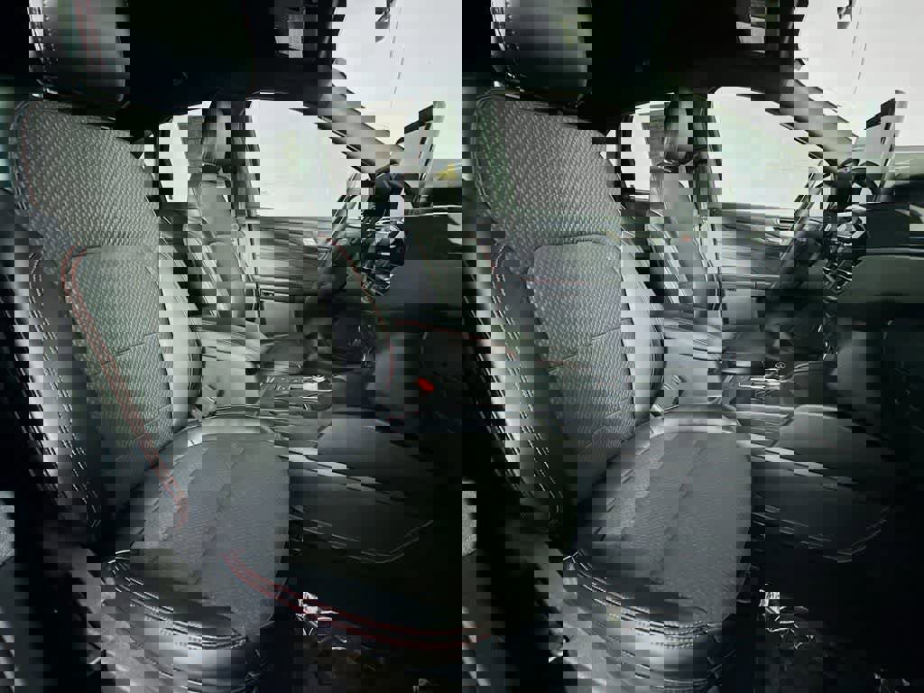 Certified 2024 Ford Escape ST-Line image 15