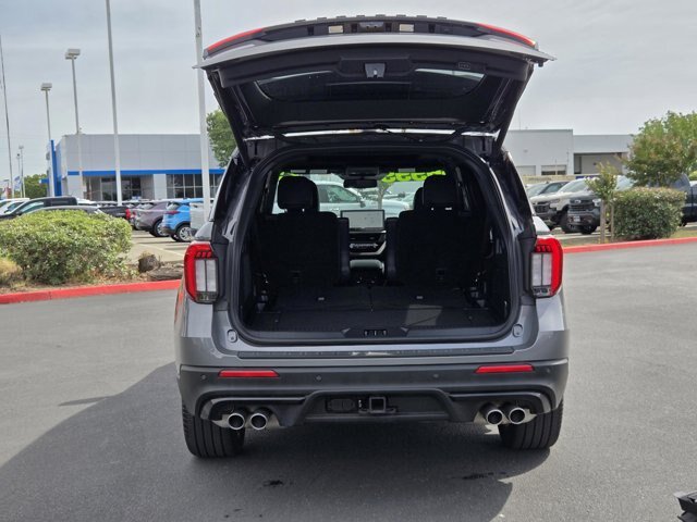 Certified 2025 Ford Explorer ST AWD/4WD image 26