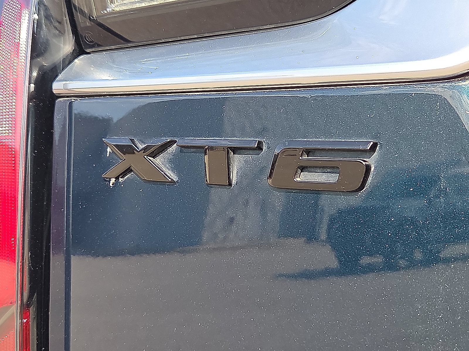 Used 2024 Cadillac XT6 Sport w/ Technology Package AWD/4WD image 9