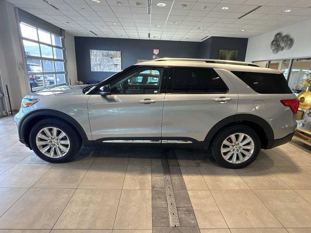 Certified 2021 Ford Explorer Limited w/ Hybrid Equipment Group 310A image 2