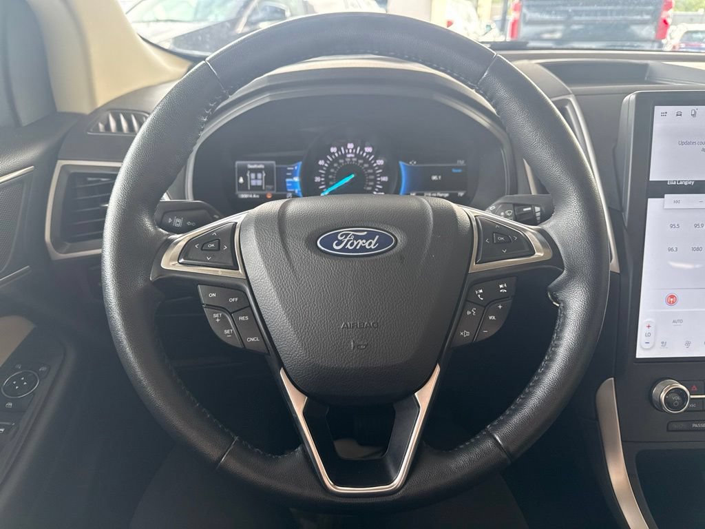 Certified 2024 Ford Edge SEL w/ Convenience Package AWD/4WD image 15