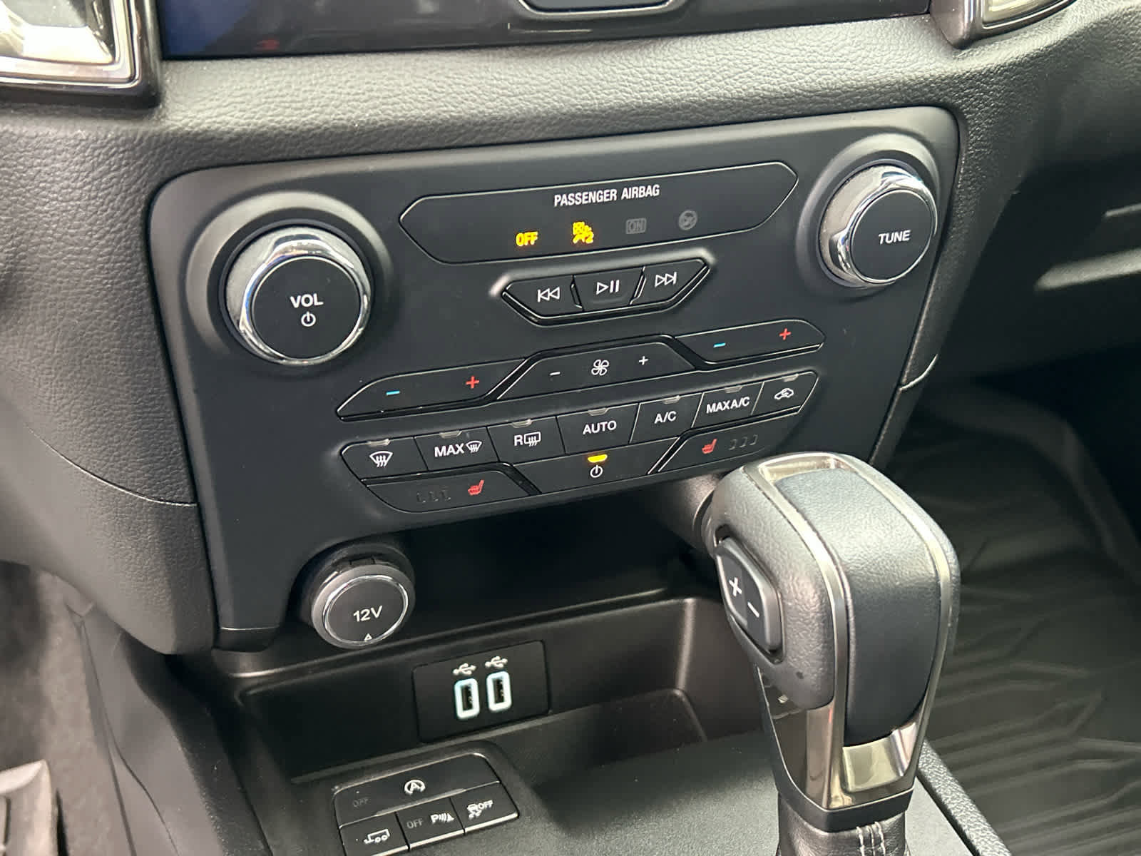 Certified 2020 Ford Ranger Lariat w/ Equipment Group 501A Mid image 36