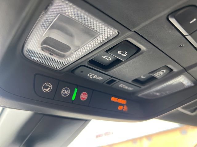 Used 2020 Cadillac XT6 Premium Luxury AWD/4WD image 16