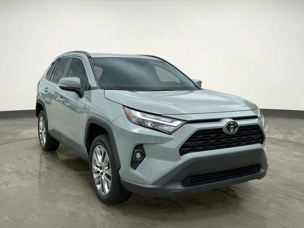 Used 2023 Toyota RAV4 XLE Premium FWD image 10
