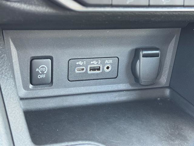 Used 2025 Nissan Sentra SV FWD image 22