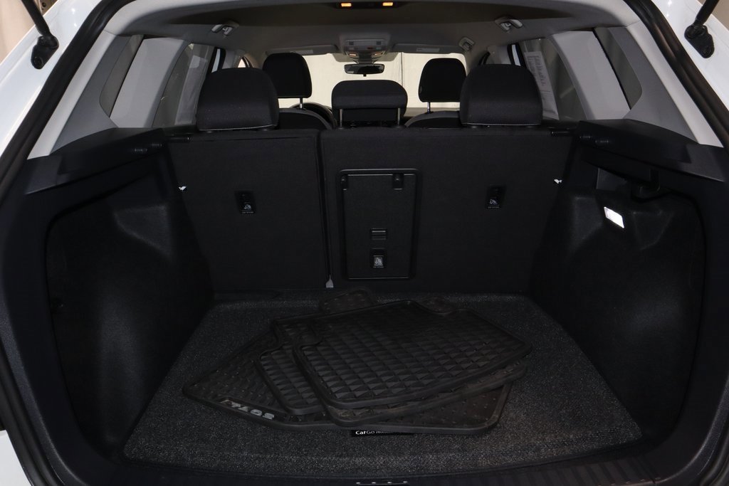 Used 2024 Volkswagen Taos S image 17