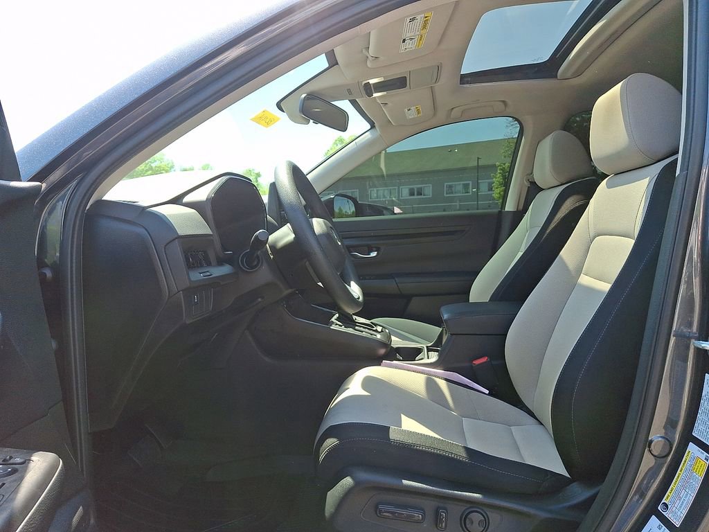 Used 2025 Honda CR-V EX image 14