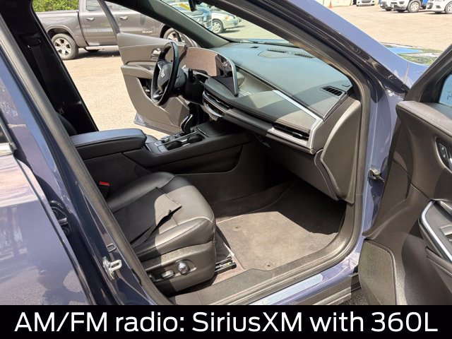 Used 2025 Cadillac XT4 Premium Luxury AWD/4WD image 24
