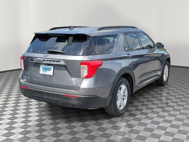 Certified 2023 Ford Explorer XLT RWD image 6