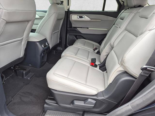 Certified 2025 Ford Explorer Active w/ Active Comfort Package RWD image 16