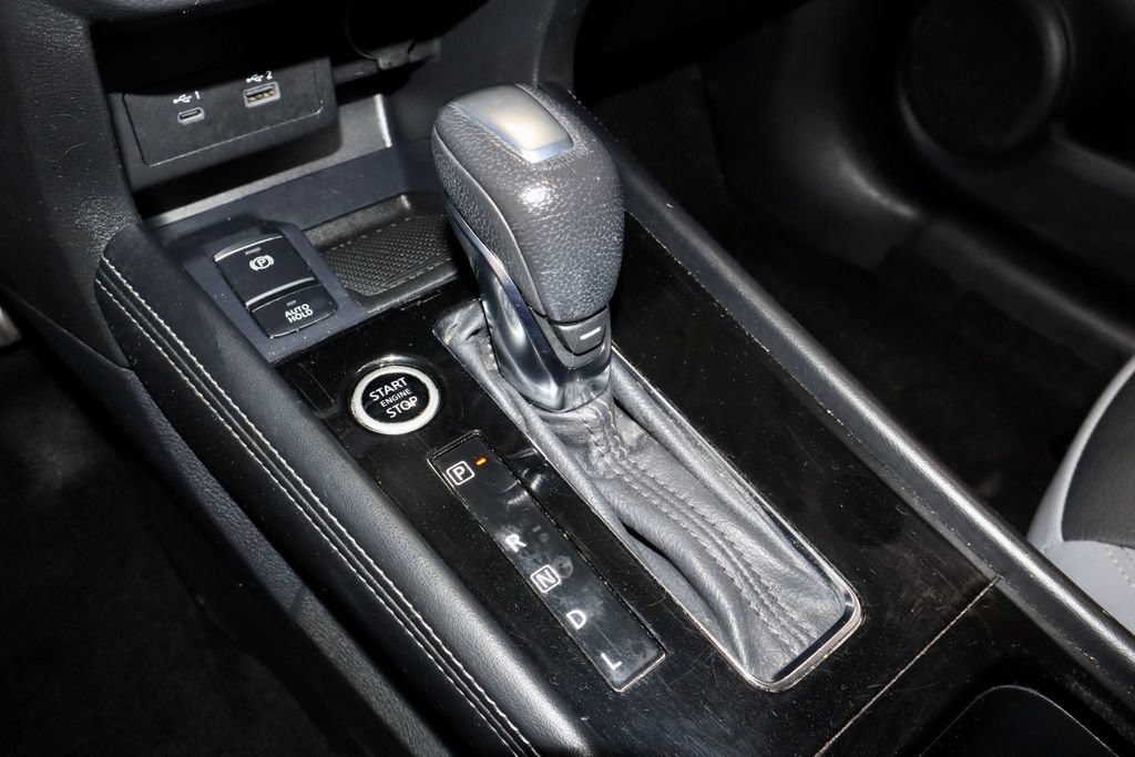 Used 2021 Nissan Kicks SR w/ SR Premium Package FWD image 33