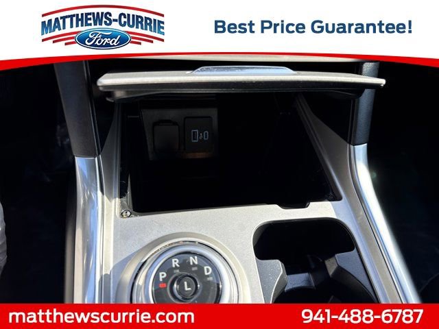 Certified 2024 Ford Explorer XLT w/ Equipment Group 202A RWD image 21