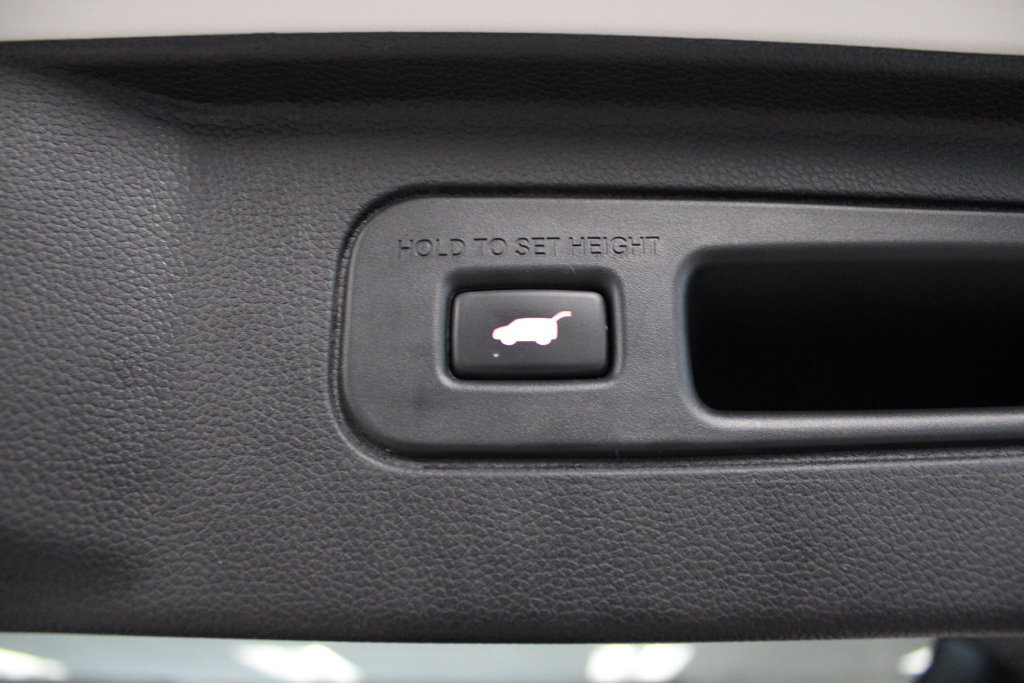 Used 2024 Honda Pilot Touring image 44