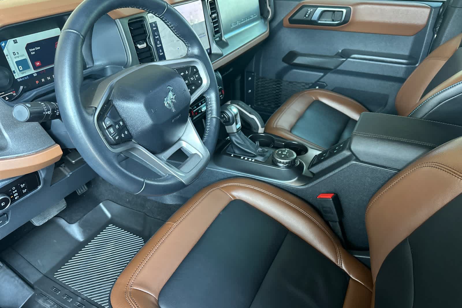 Certified 2024 Ford Bronco Outer Banks AWD/4WD image 11