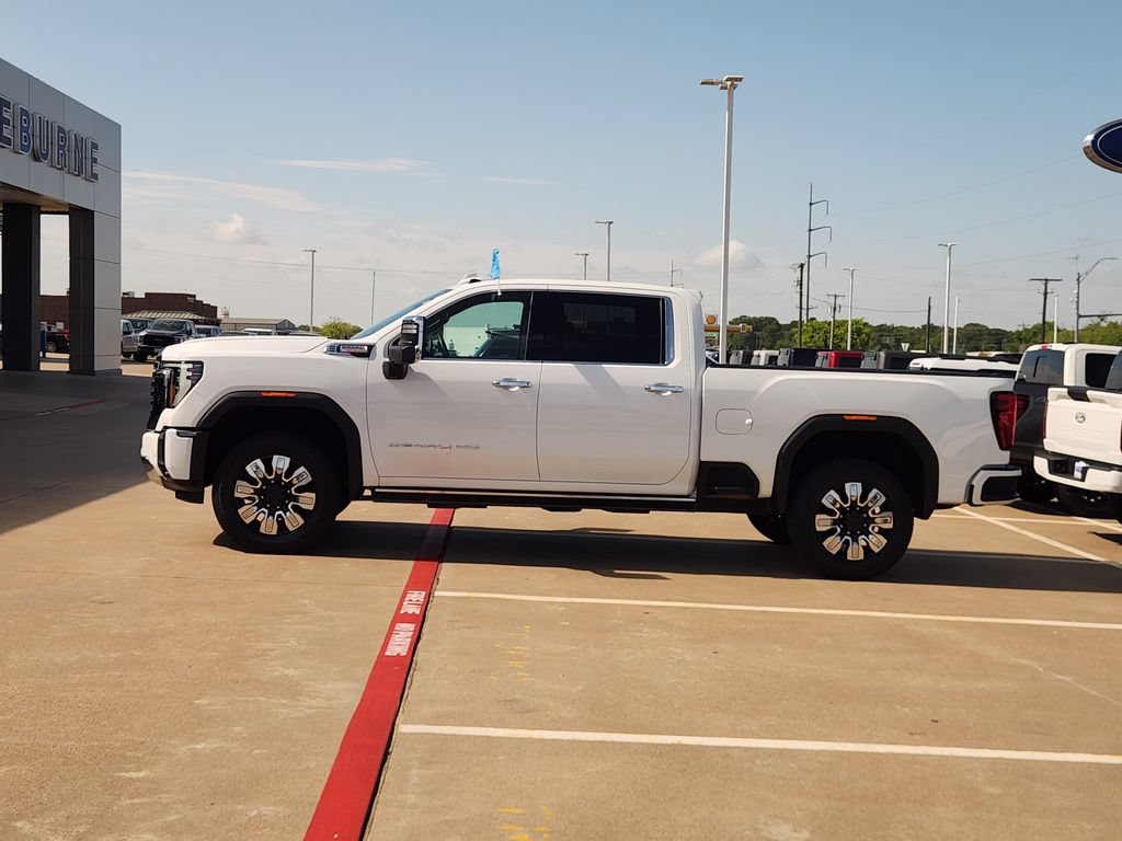 Used 2024 GMC Sierra 2500 Denali w/ Denali Reserve Package AWD/4WD image 4