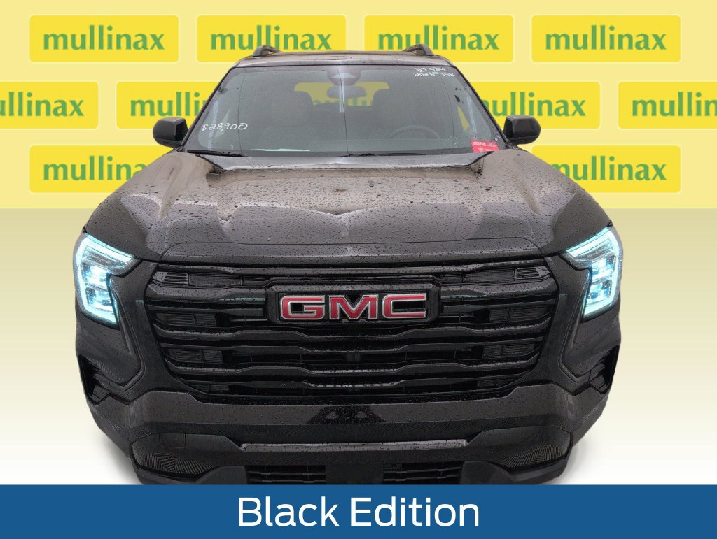 Used 2026 GMC Terrain Elevation w/ Elevation Premium Package FWD image 14