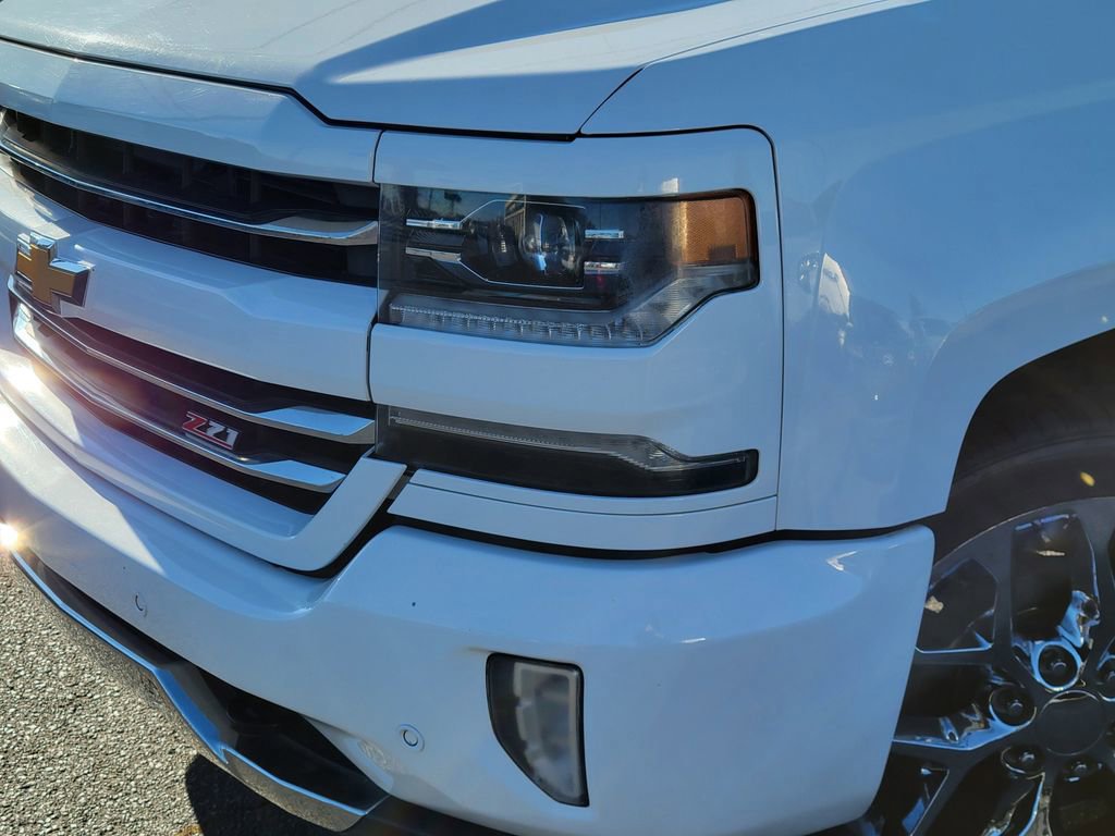 Used 2017 Chevrolet Silverado 1500 LTZ Z71 w/ LTZ Plus Package image 9