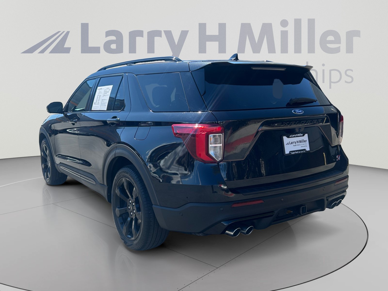 Certified 2020 Ford Explorer ST w/ ST Street Pack AWD/4WD image 3