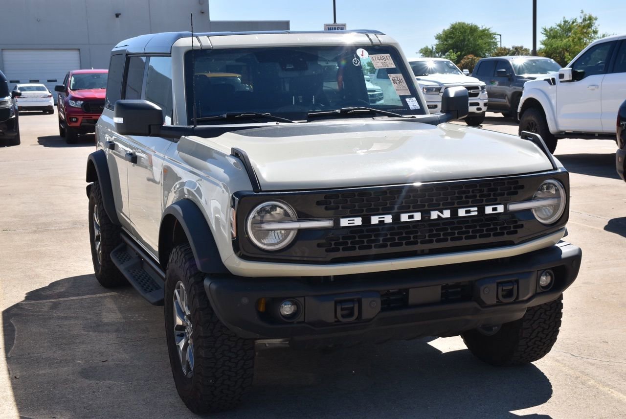 Certified 2025 Ford Bronco Badlands image 7