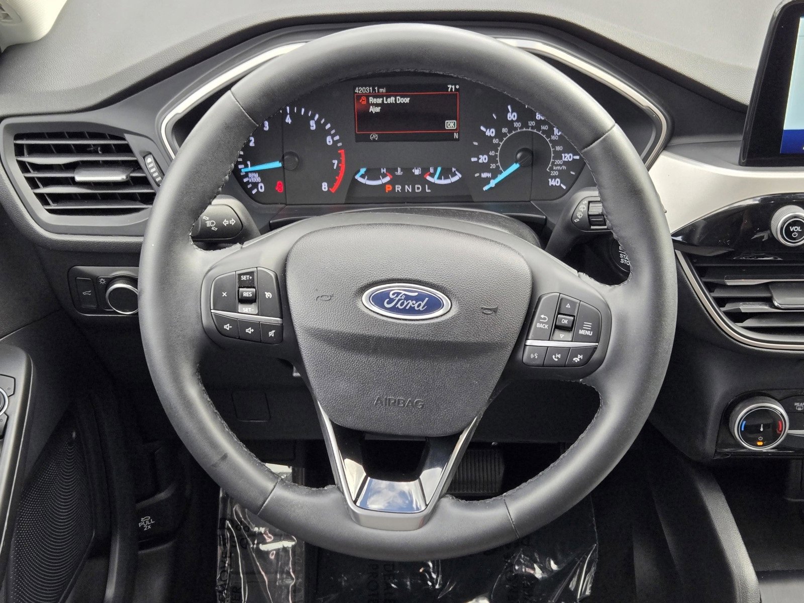Certified 2022 Ford Escape SE w/ SE Sport Appearance Package image 15