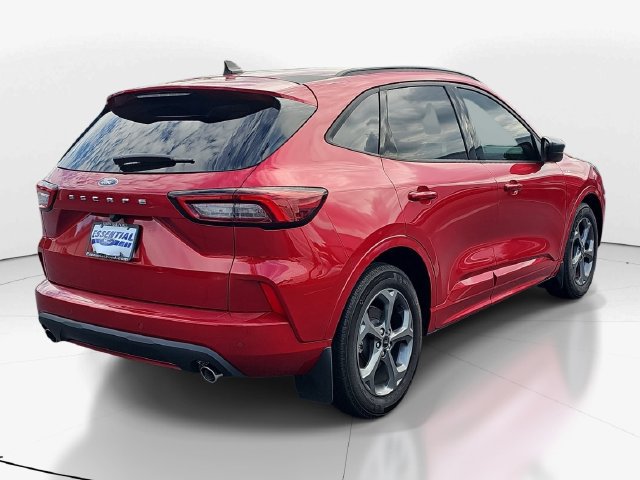 Certified 2024 Ford Escape ST-Line w/ Tech Pack #1 FWD image 3