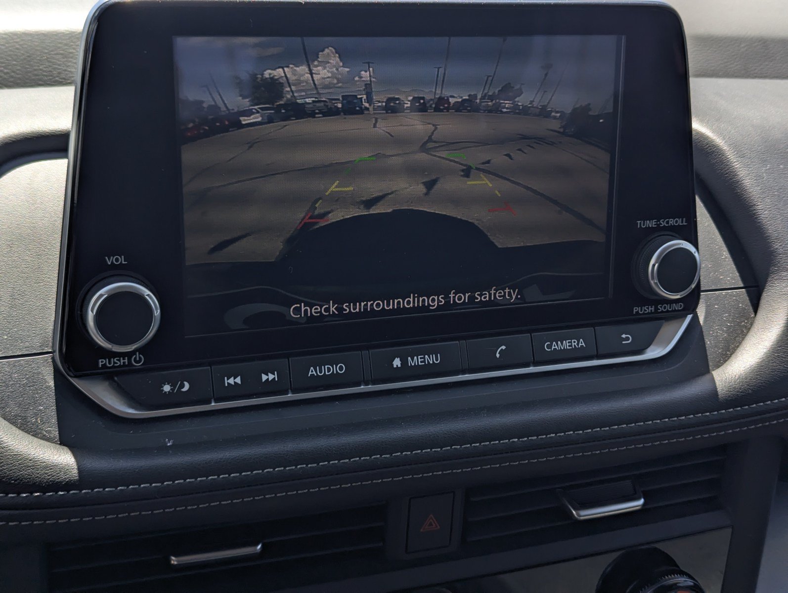 Used 2025 Nissan Rogue SV AWD/4WD image 12