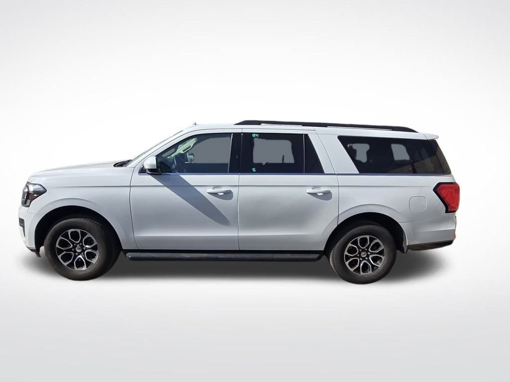 Certified 2024 Ford Expedition Max XLT image 6