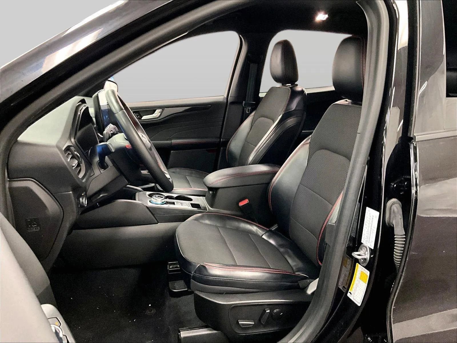 Certified 2023 Ford Escape ST-Line w/ Tech Pack #1 image 24