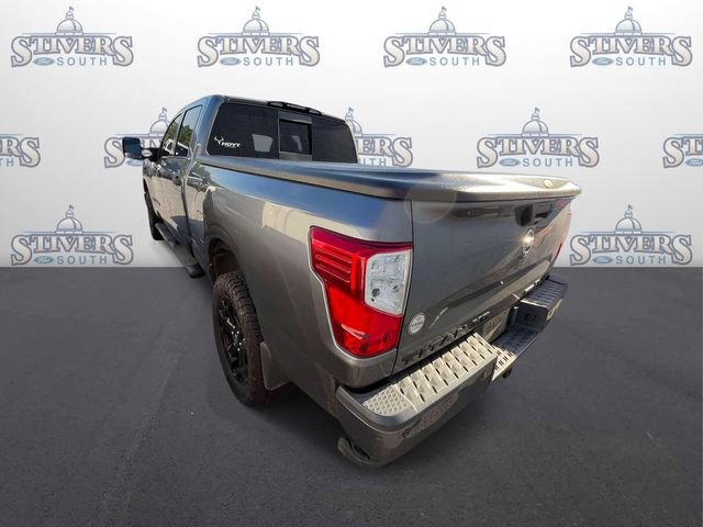 Used 2018 Nissan Titan SV w/ SV Convenience Package AWD/4WD image 6