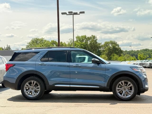 Certified 2025 Ford Explorer Active w/ Active Comfort Package AWD/4WD image 33