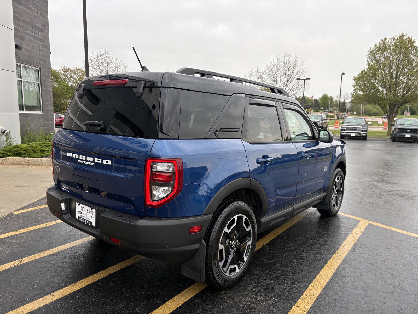 Certified 2024 Ford Bronco Sport Outer Banks w/ Tech Package AWD/4WD image 6
