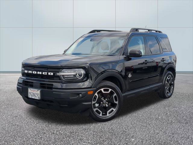 Certified 2023 Ford Bronco Sport Outer Banks w/ Tech Package AWD/4WD image 1