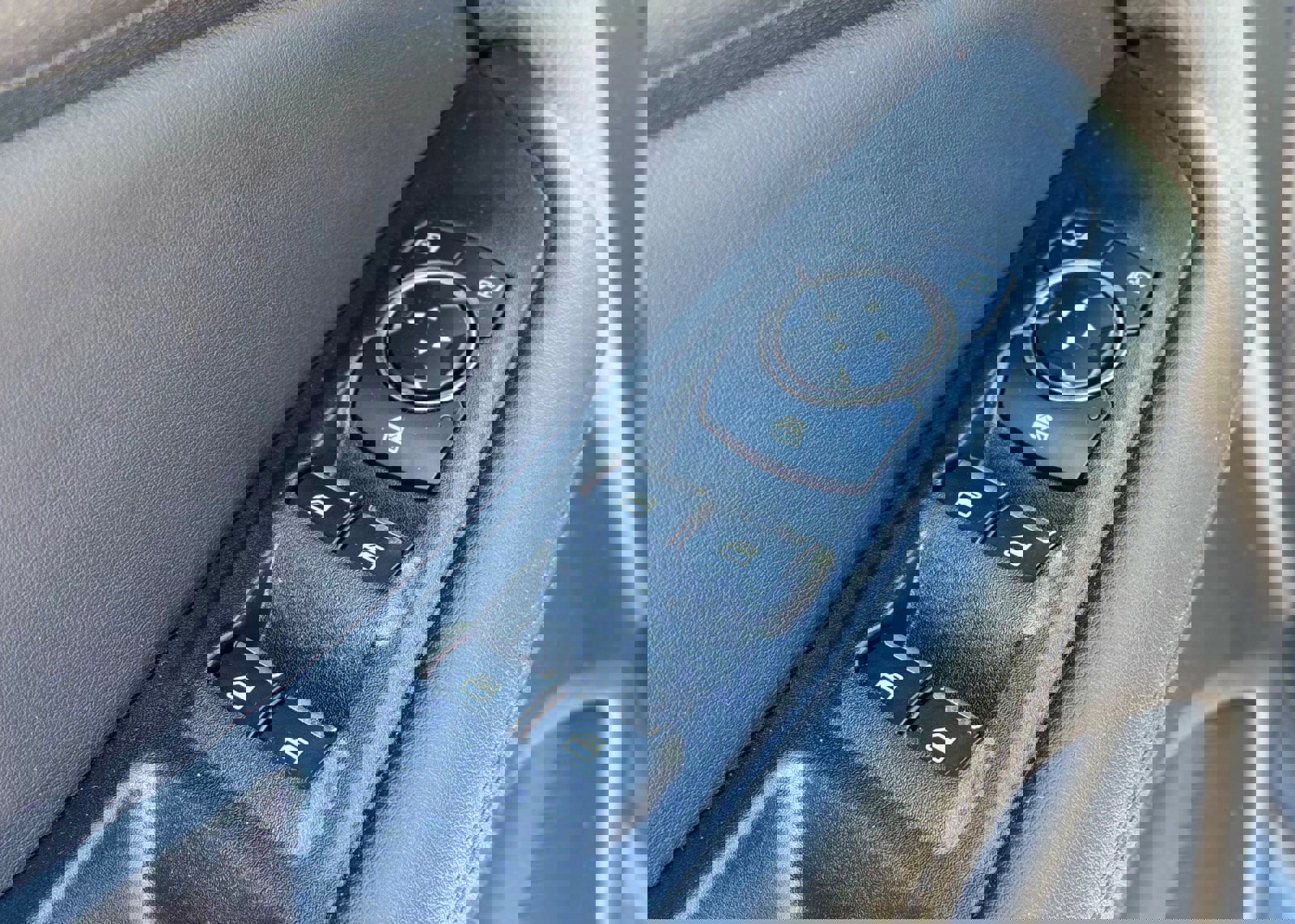 Certified 2024 Ford Edge SEL w/ Convenience Package image 28