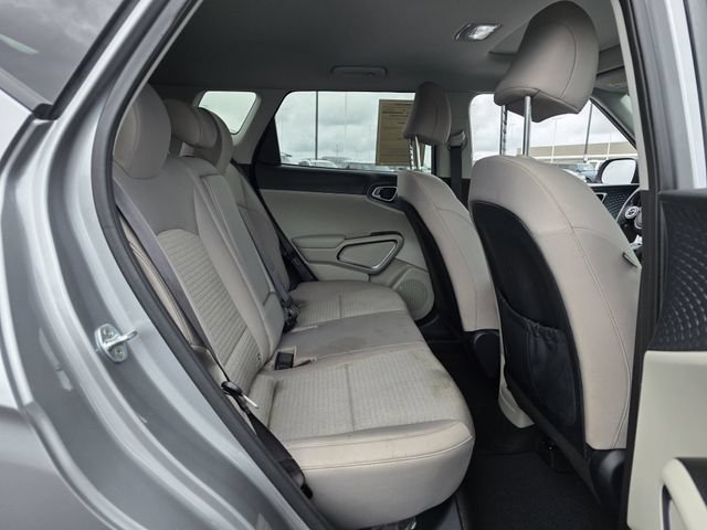 Used 2022 Kia Soul EX FWD image 28