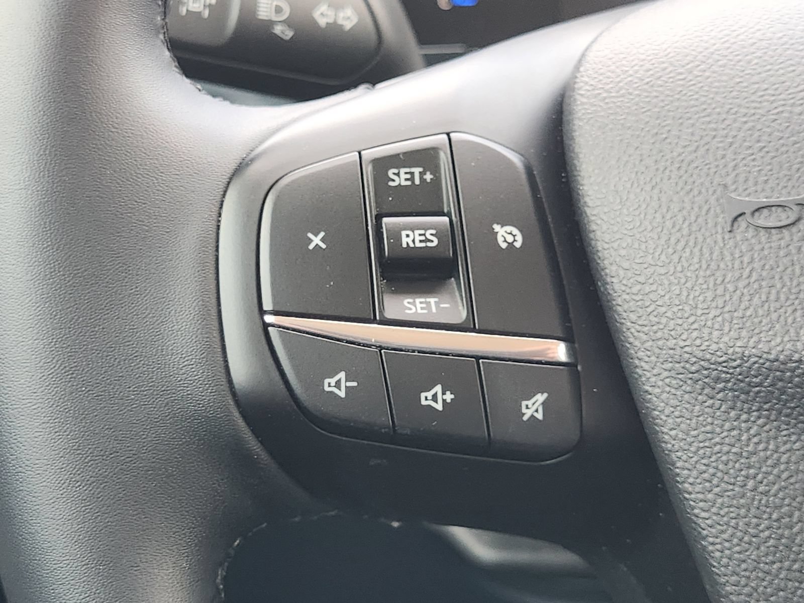 Certified 2025 Ford Maverick XLT w/ XLT Luxury Package FWD image 28