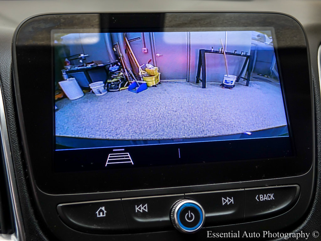 Used 2020 Chevrolet Malibu LT FWD image 16