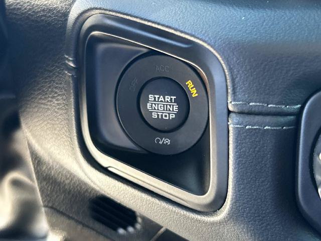 Used 2024 Jeep Wrangler Unlimited Rubicon AWD/4WD image 31