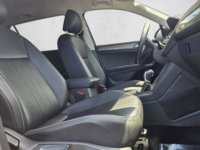 Used 2024 Volkswagen Tiguan SE FWD image 20