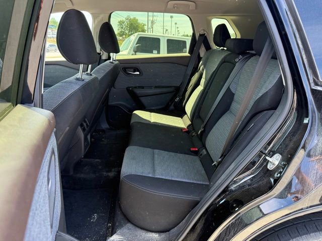 Used 2023 Nissan Rogue SV AWD/4WD image 15