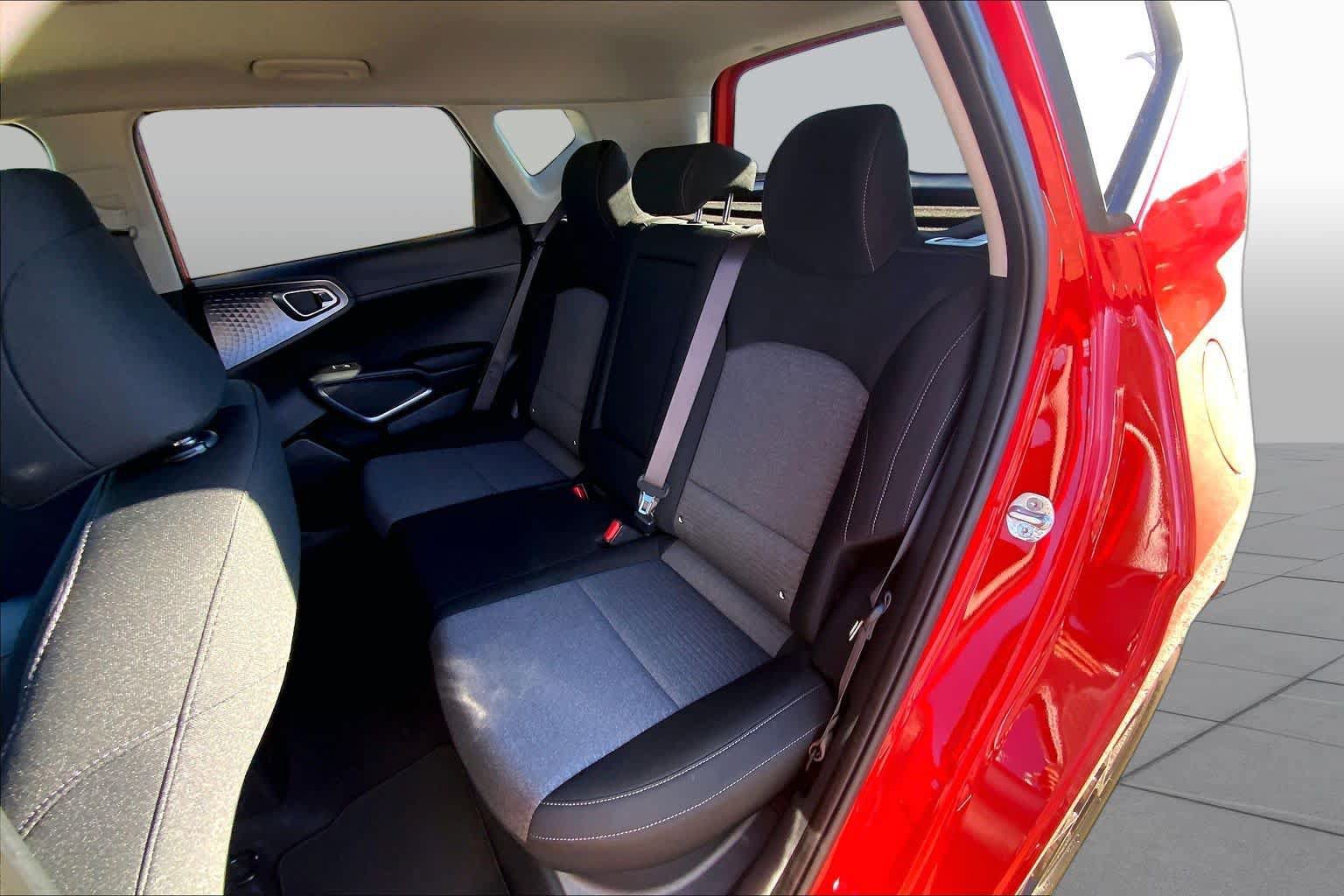 Used 2024 Kia Soul EX FWD image 21