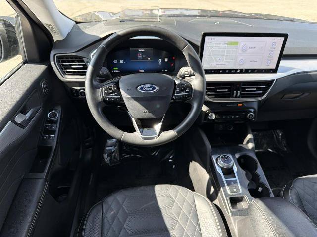 Certified 2023 Ford Escape Platinum w/ Premium Technology Package AWD/4WD image 10