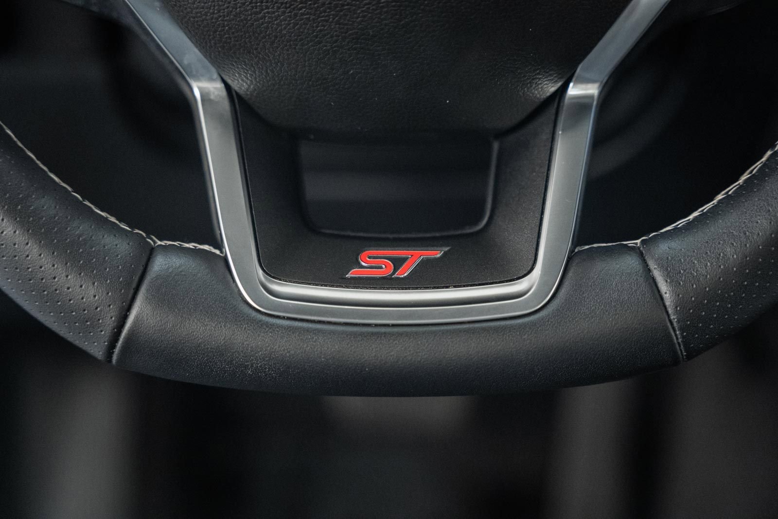 Certified 2023 Ford Explorer ST w/ Equipment Group 401A image 36