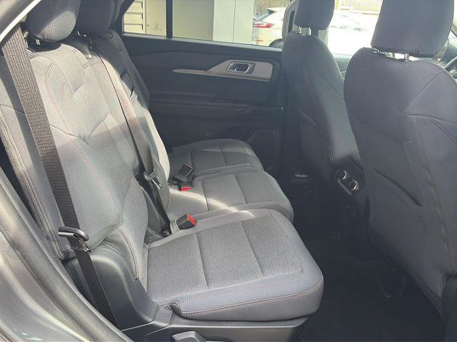 Certified 2025 Ford Explorer Active AWD/4WD image 13