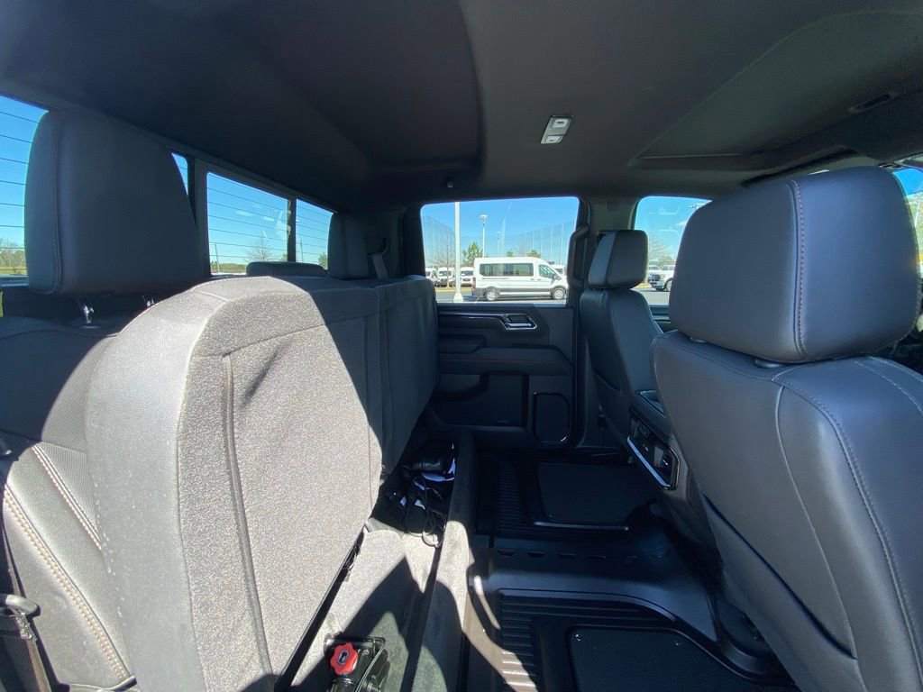 Used 2024 GMC Sierra 2500 AT4 w/ AT4 Preferred Package image 28